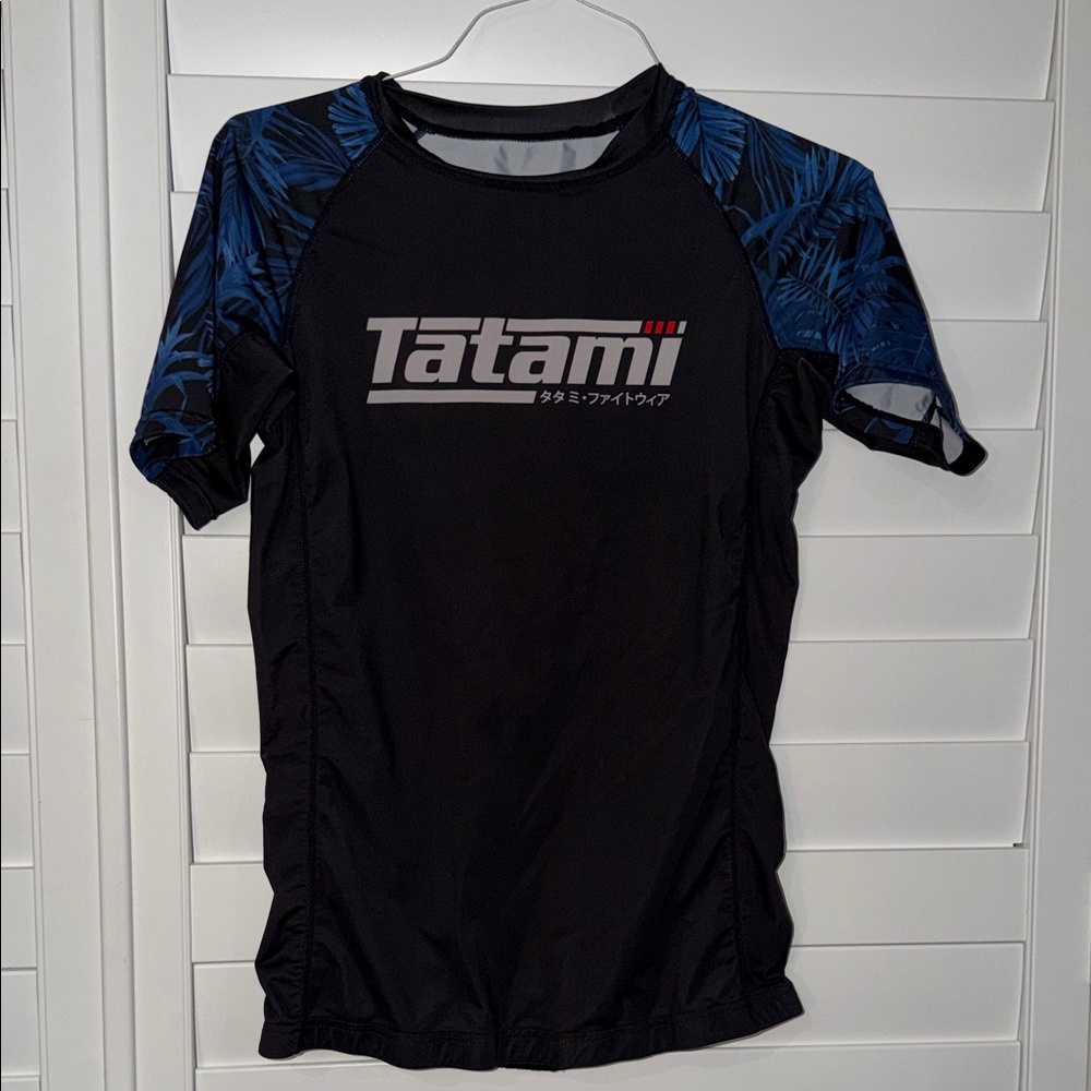 Woman’s Tatami Black and Blue Rash Guard-XL